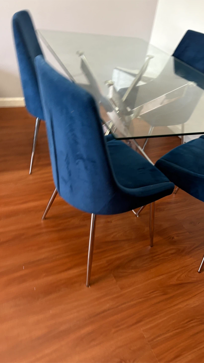 Glass Dining Table with 4 Blue Velvet Chairs - photo 4