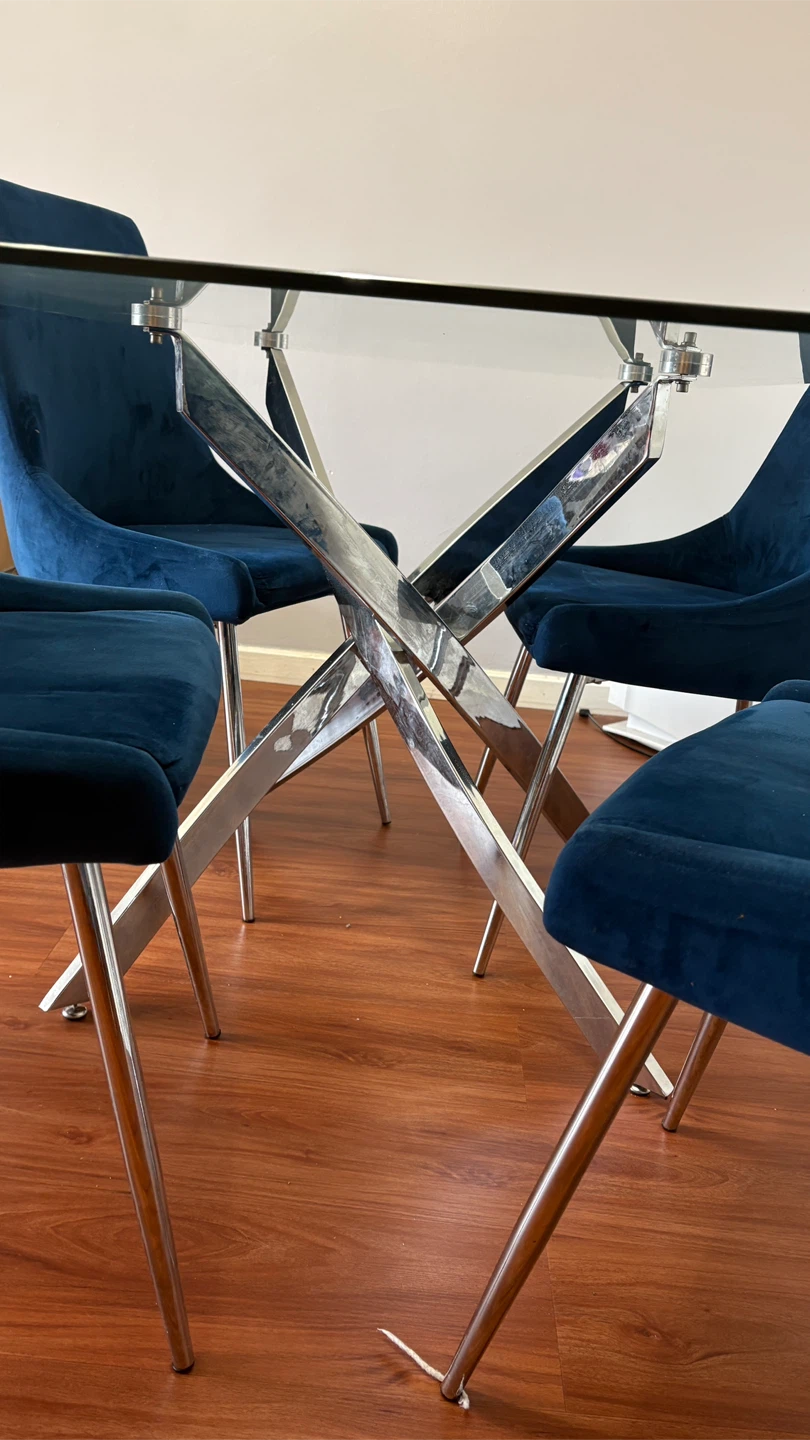 Glass Dining Table with 4 Blue Velvet Chairs - photo 2