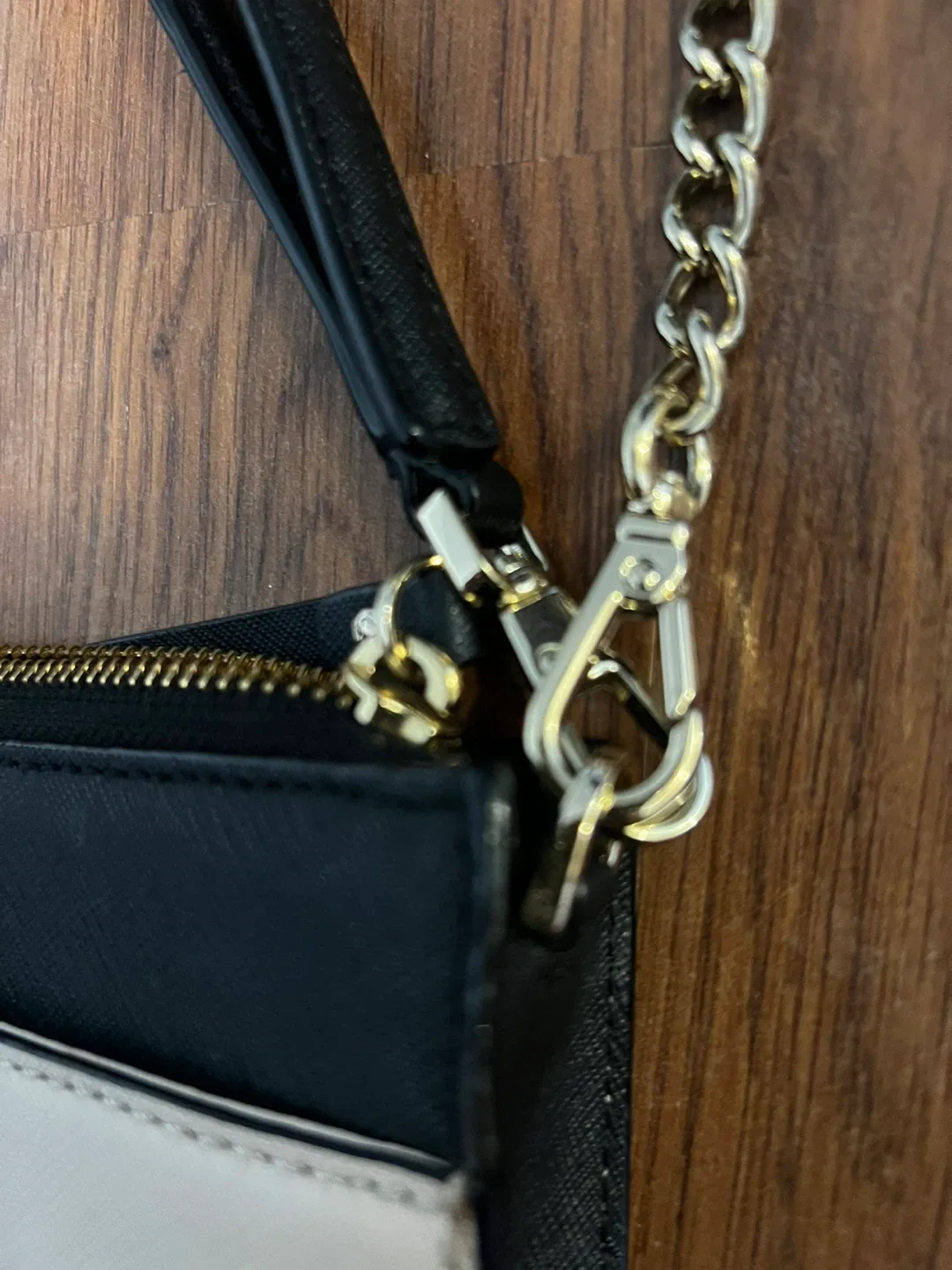 Leather Kate Spade Bag with Chain and Leather Strap image indicator(6)