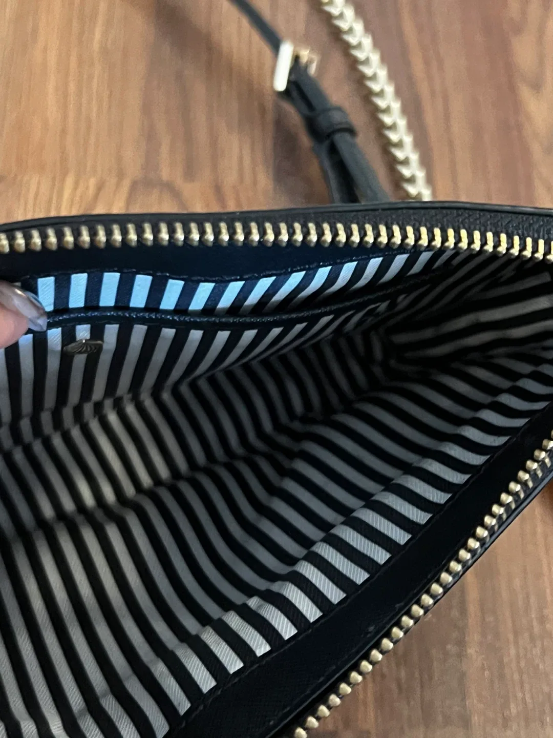 Leather Kate Spade Bag with Chain and Leather Strap image indicator(3)