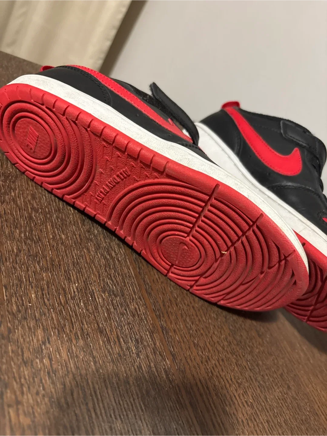 Nike shoes image indicator(2)