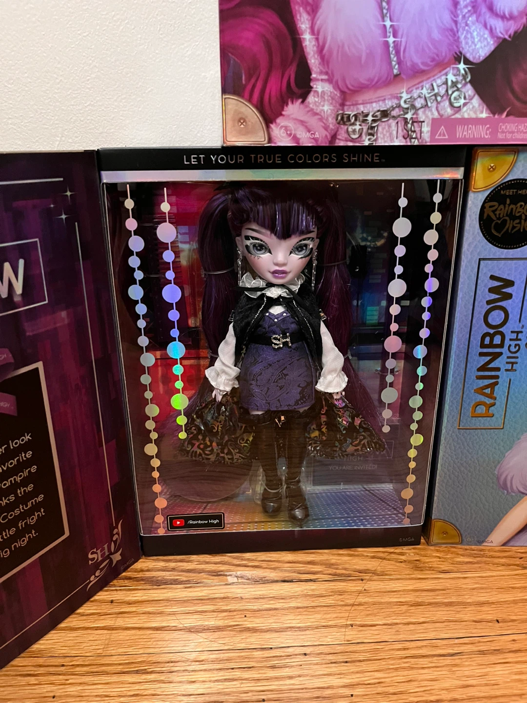 Rainbow Vision Shadow High Costume Ball Dolls - New - photo 3