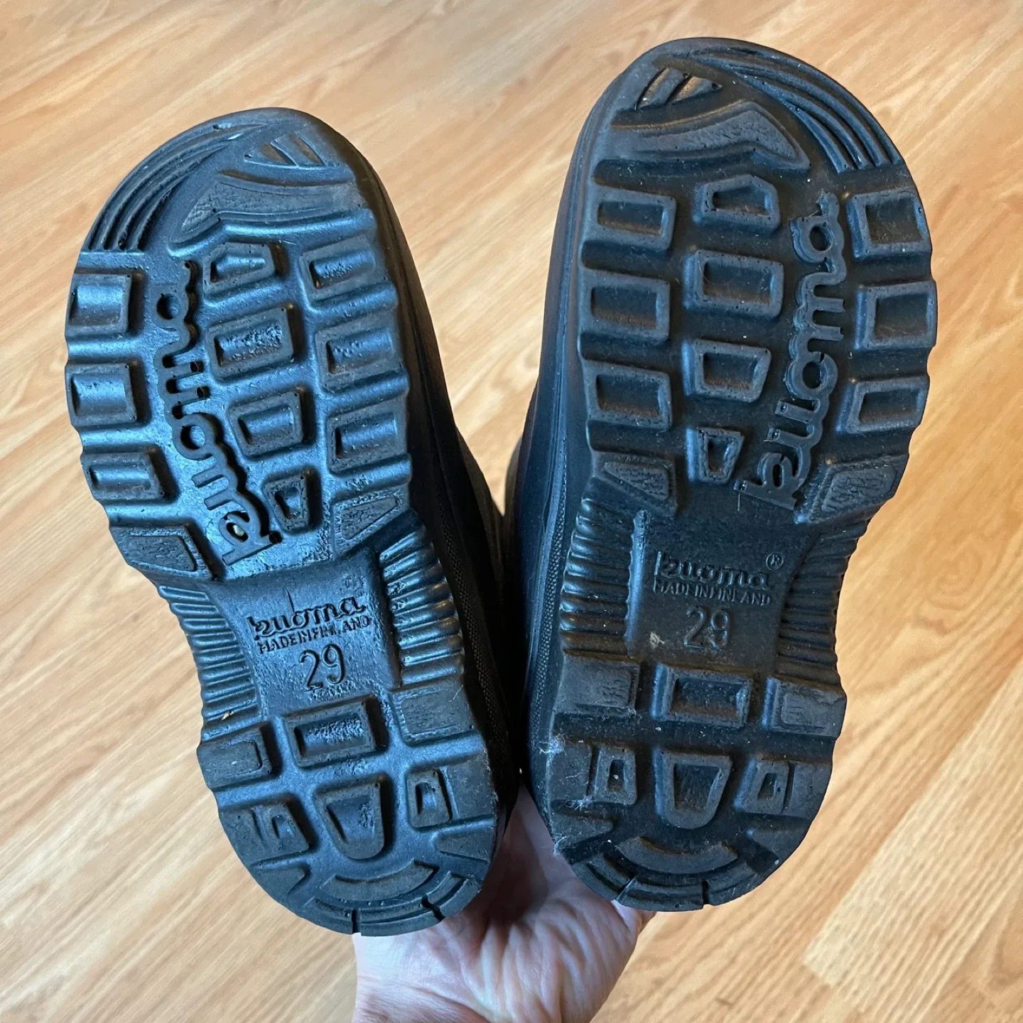 Kuoma (from Finland) kids winter boots - size 11.5 image indicator(4)