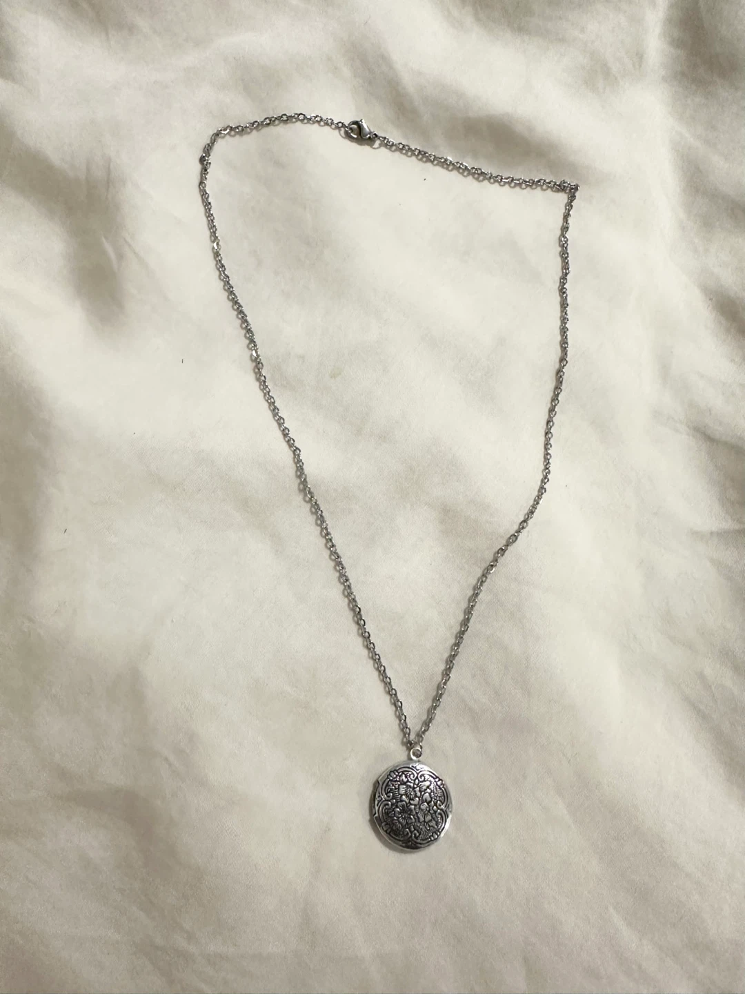 Silver Locket Necklace - photo 5