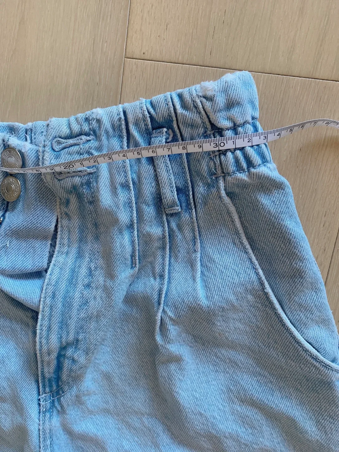 Zara Denim Shorts Size 0 image indicator(5)