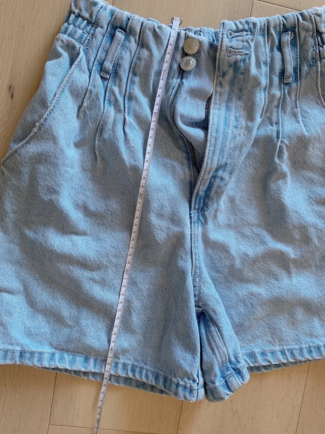 Zara Denim Shorts Size 0 image indicator(4)