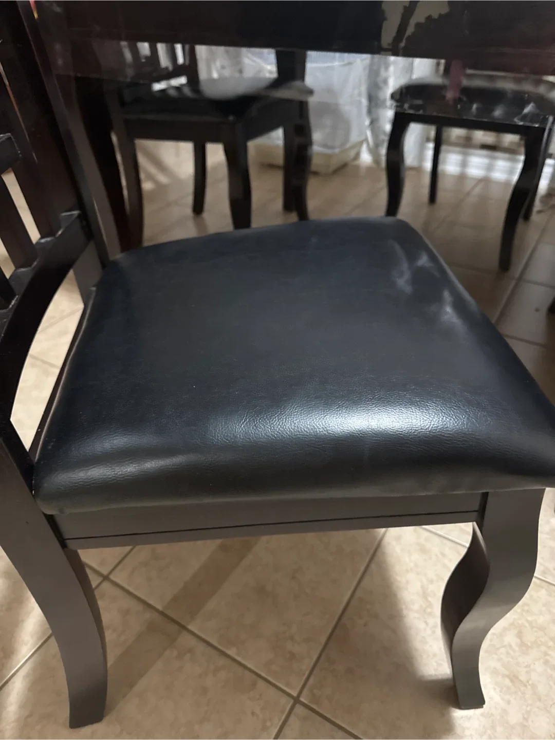 Dining Table with 6 Chairs image indicator(3)