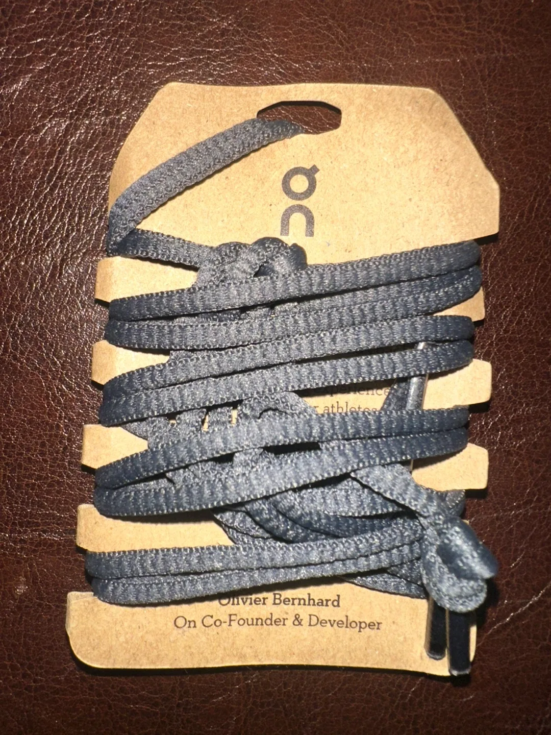 On Cloud Black/White Running Shoes - US 9 image indicator(7)