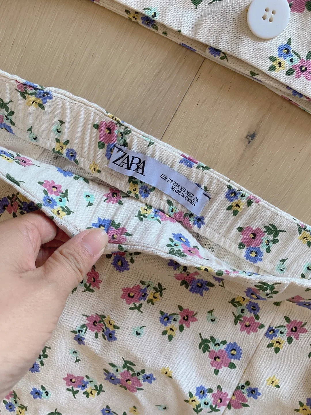 Zara Floral Print Top & Skirt Set - Size XS image indicator(5)