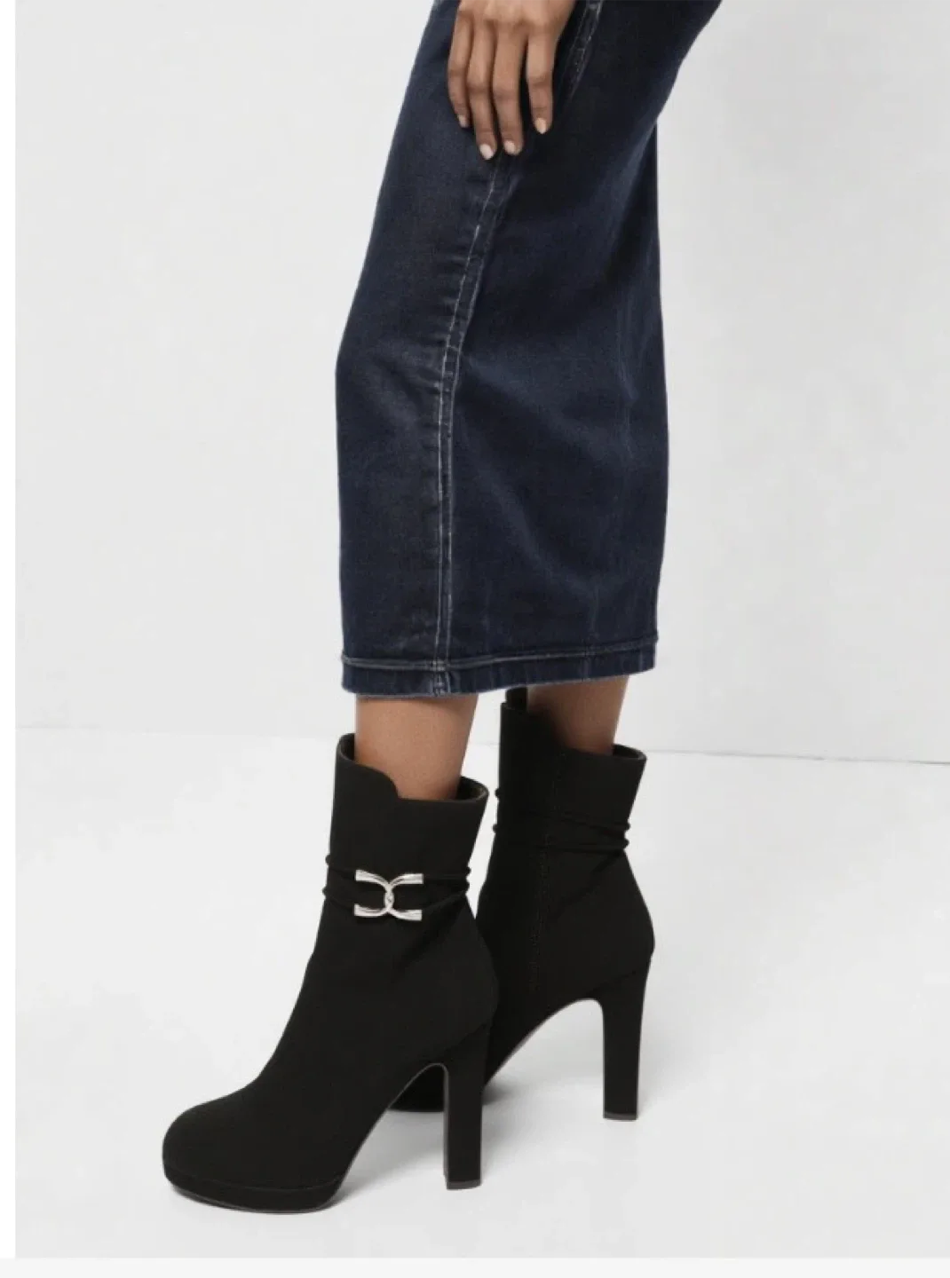 DSW Impo Black Suede Ankle Boots thumbnail