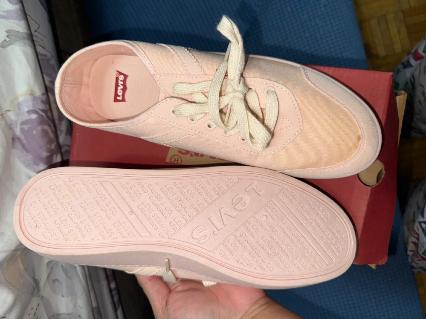Levi's Pink Canvas Sneakers - photo 3