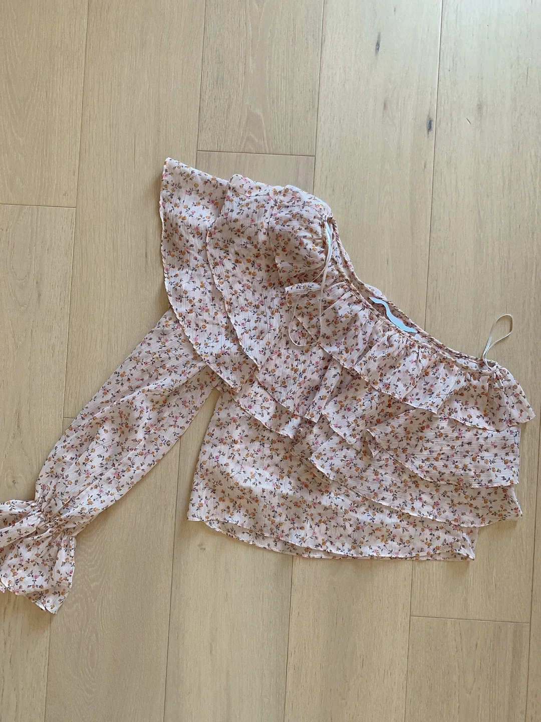 Zara Trafaluc Floral Ruffle Blouse Size XS image indicator(3)