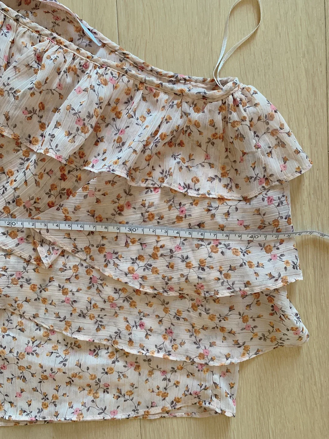 Zara Trafaluc Floral Ruffle Blouse Size XS image indicator(7)