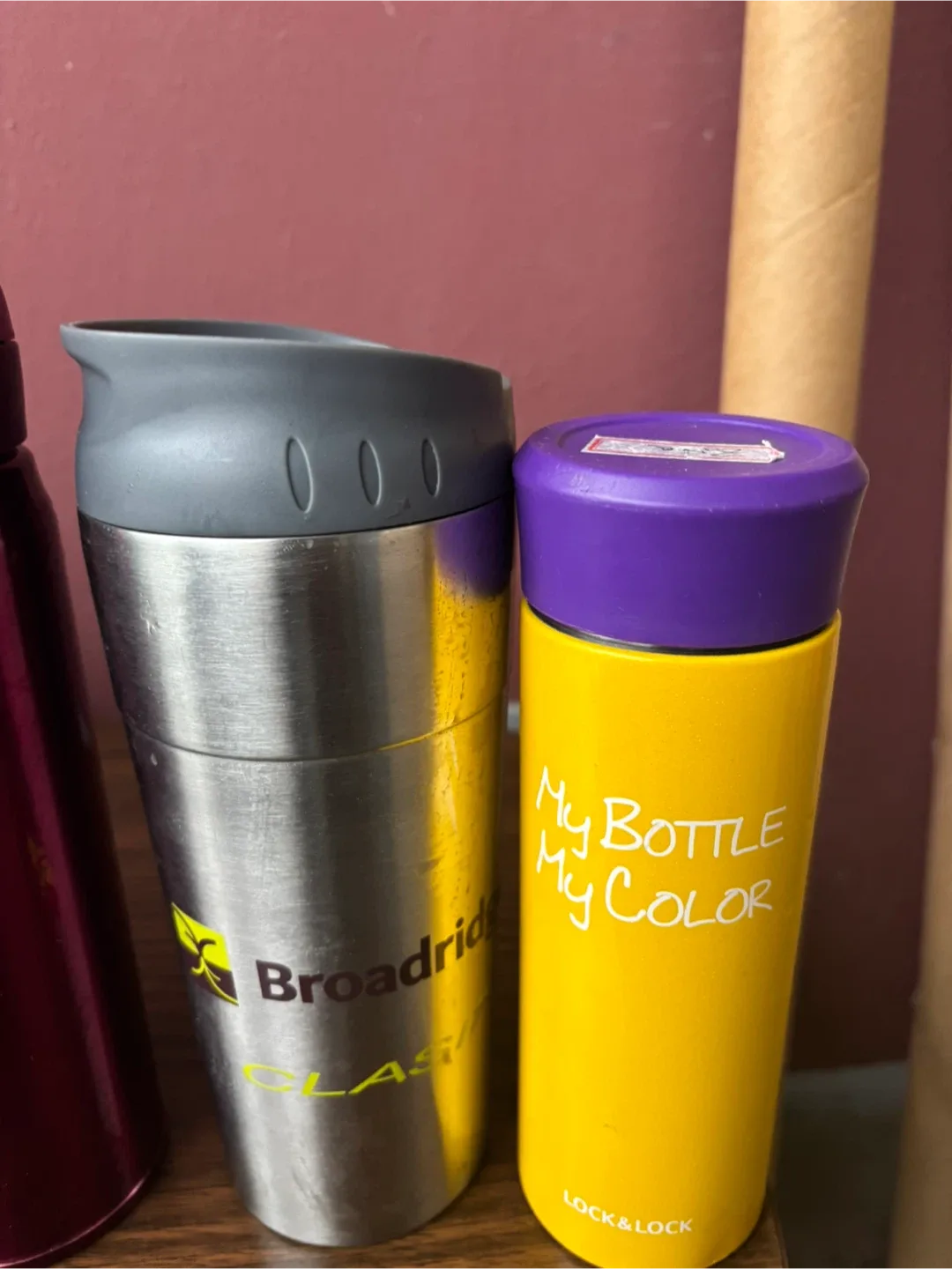 Variety of Tumblers: Contigo, Nespresso, Thermos, Lock&Lock image indicator(2)