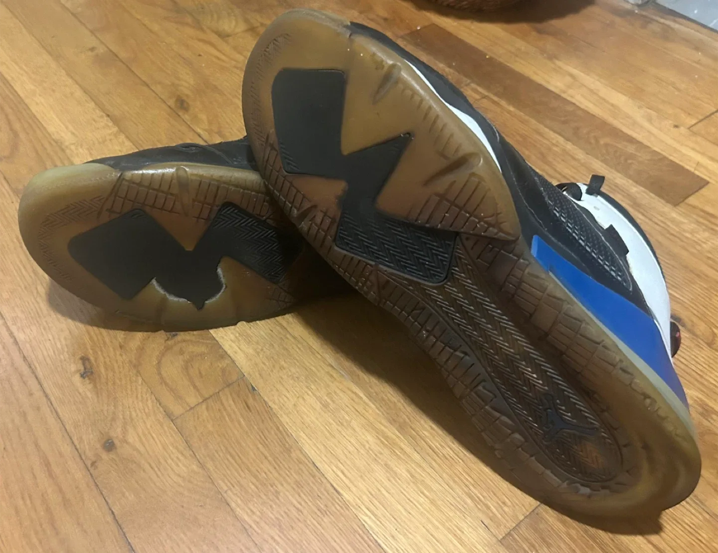 Air Jordan Mars 270 High Top Sneakers Men’s US 15 image indicator(6)