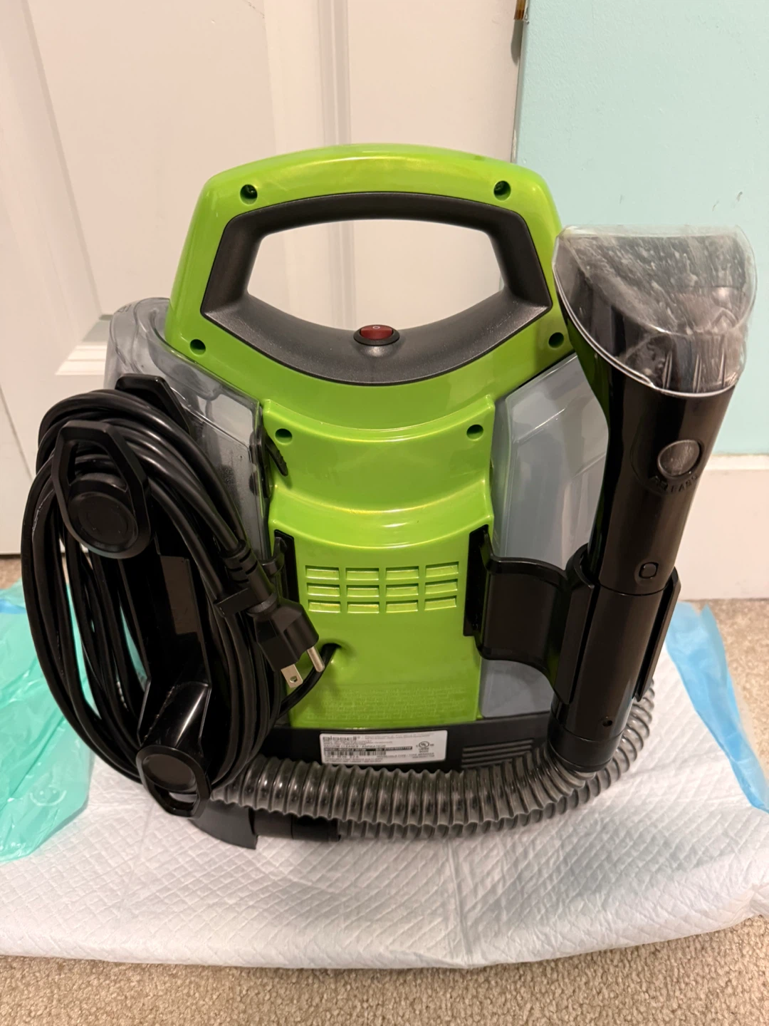 Bissell Little Green ProHeat Portable Carpet Cleaner - photo 2