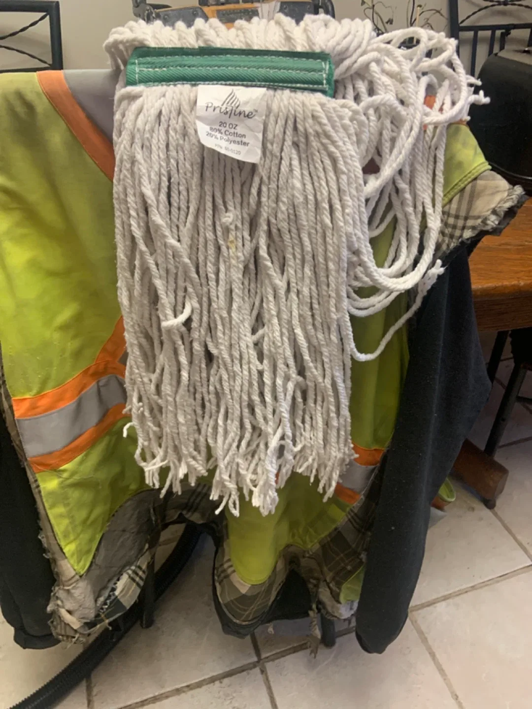 Pristine Loop End Mop Head & Rubbermaid Bucket