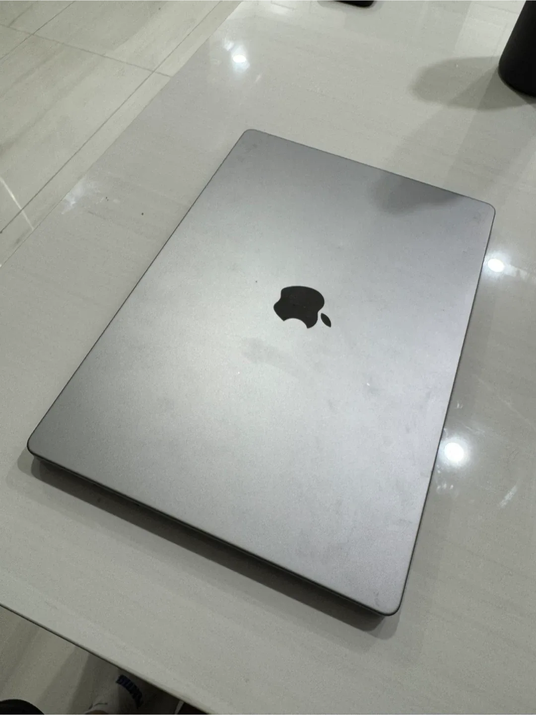 MacBook Pro 16-inch, Apple M1 Pro, 16GB RAM image indicator(6)