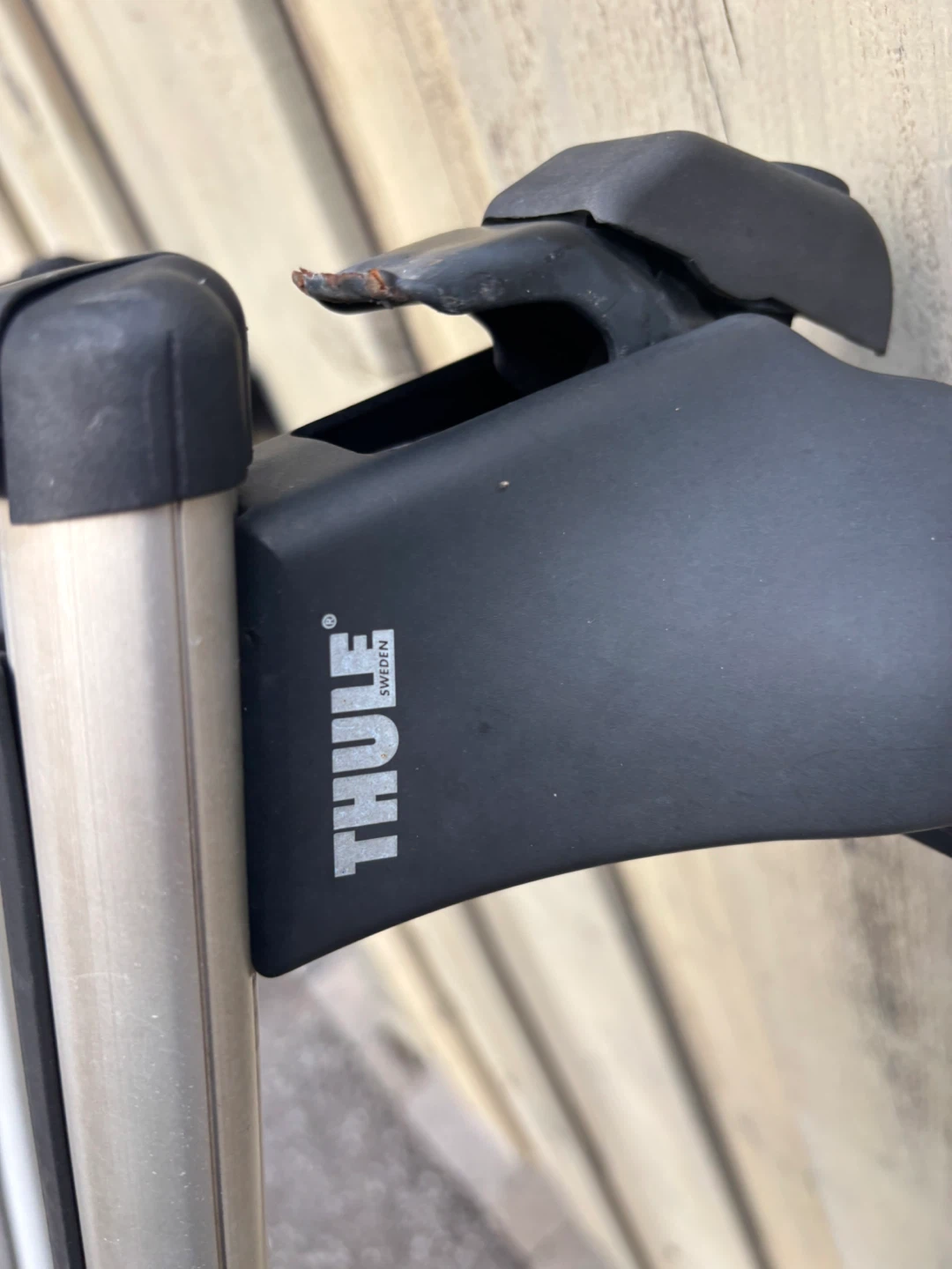 Thule Roof Rack - Silver & Black - photo 3