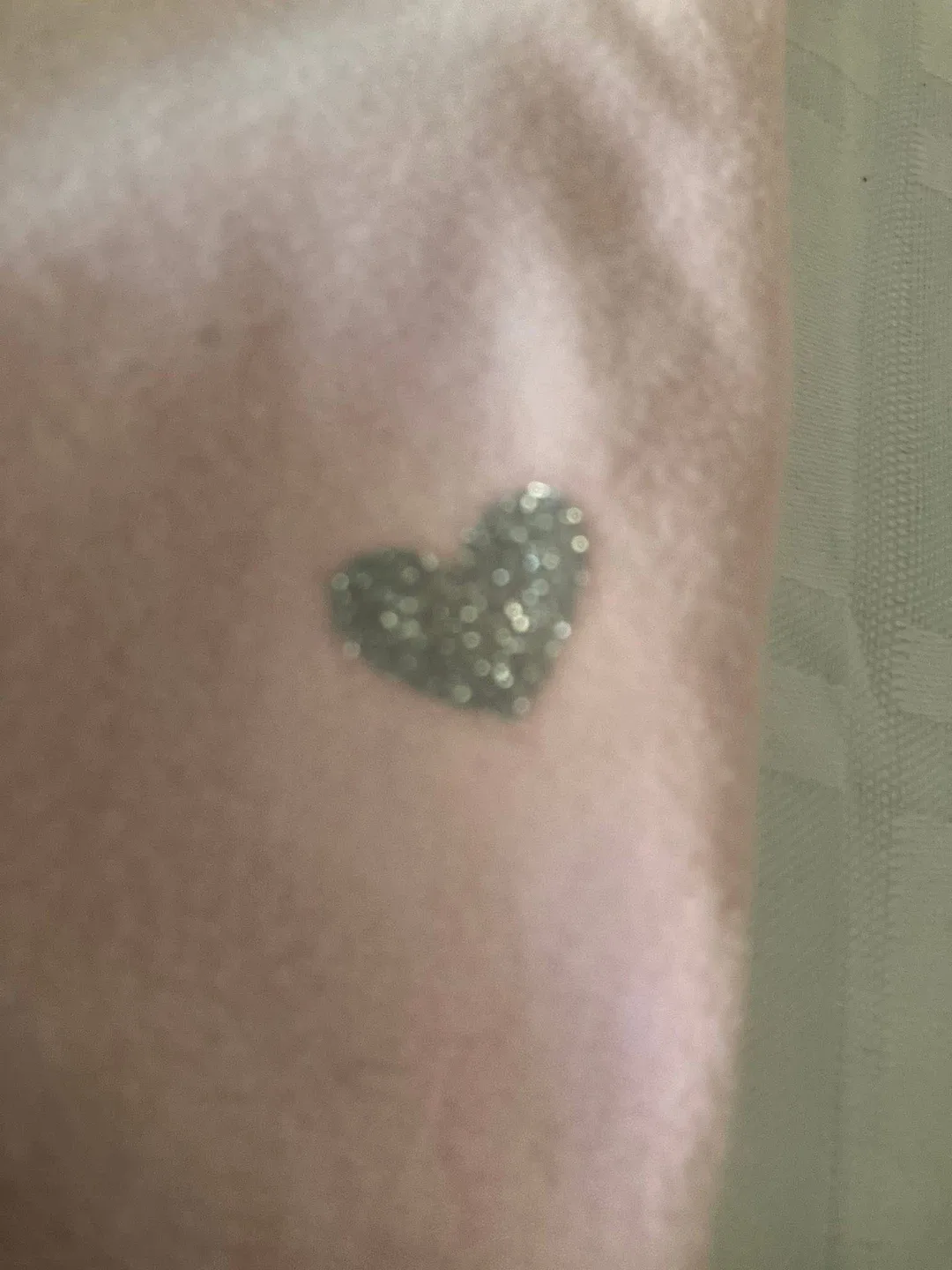 Baby onesie image indicator(3)