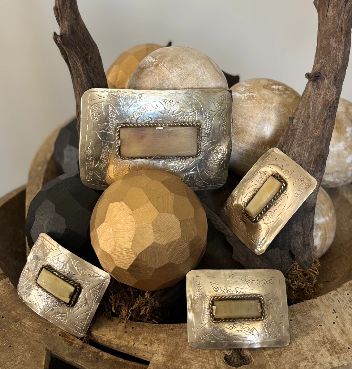 Vintage Textured Western Belt Buckles - photo 2