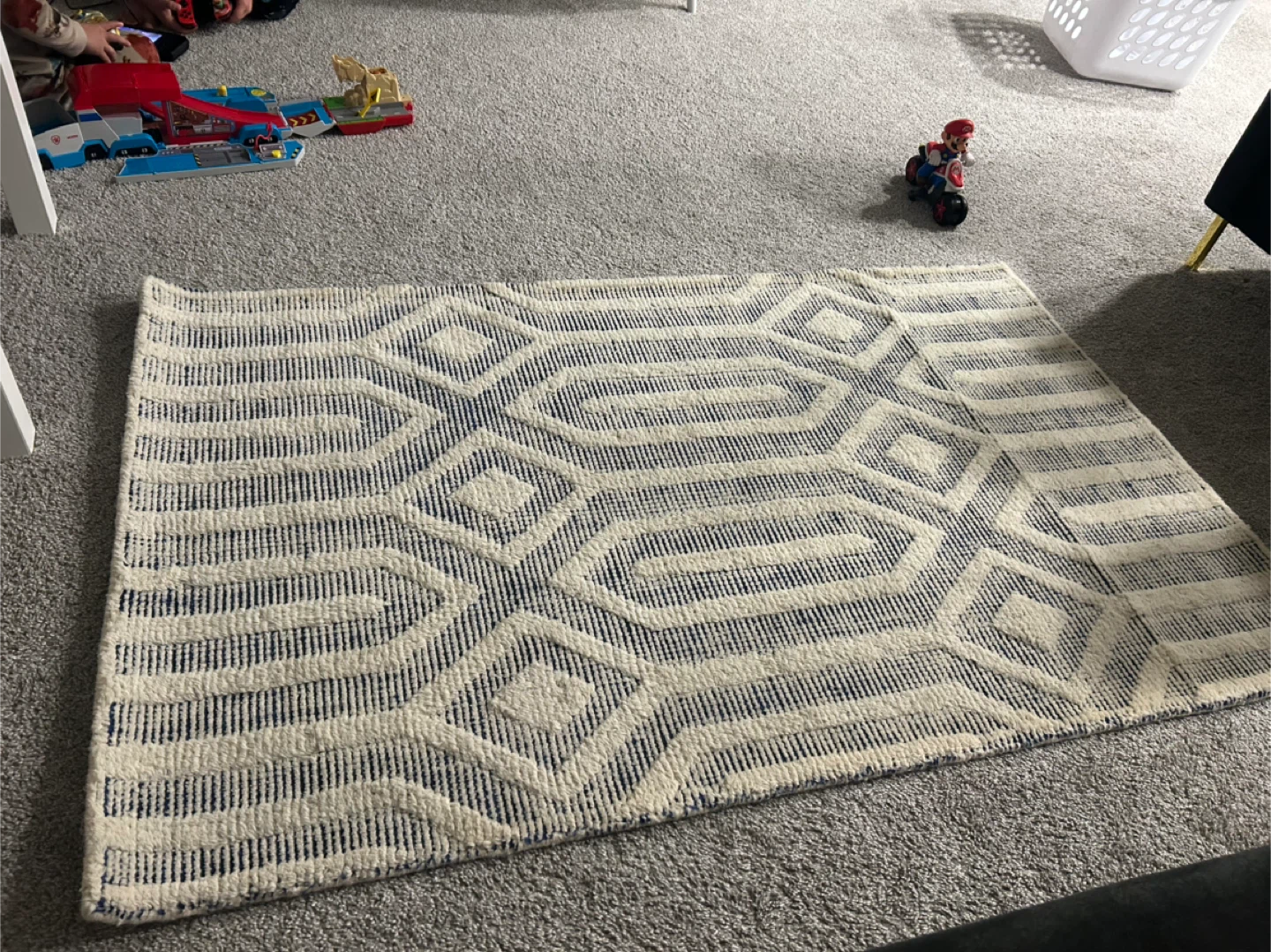 Pottery Barn Kids Dylan Rug 3ft x 5ft