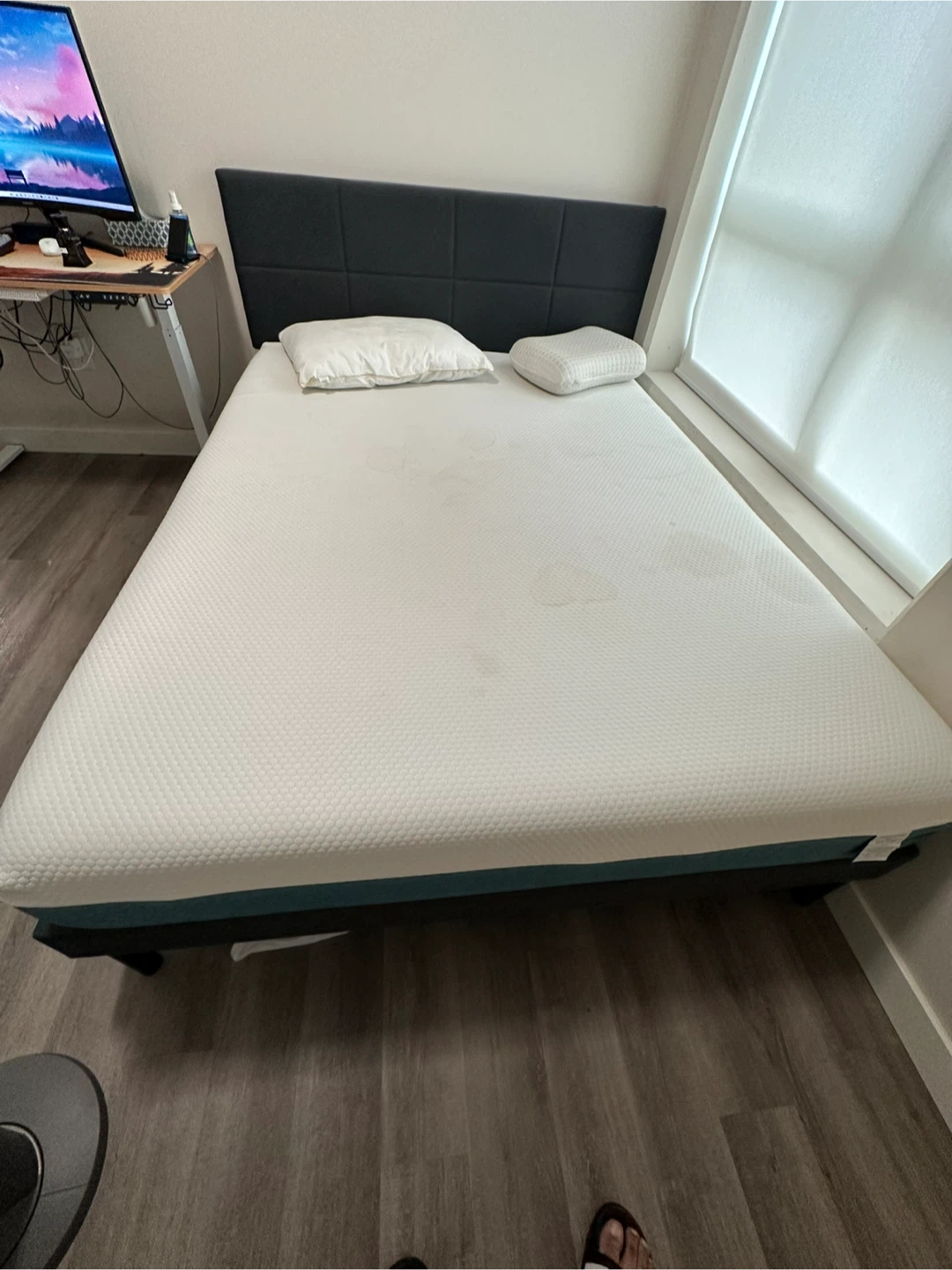 Queen Size Bed Frame with Headboard and Mattress