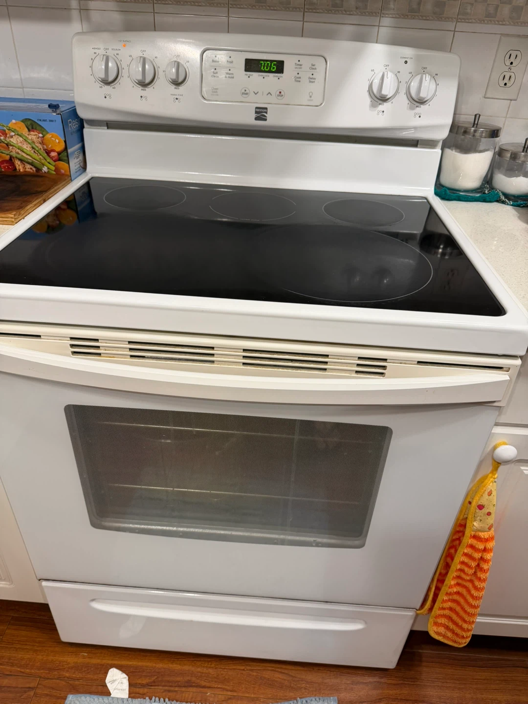 Kenmore Electric Range - photo 4