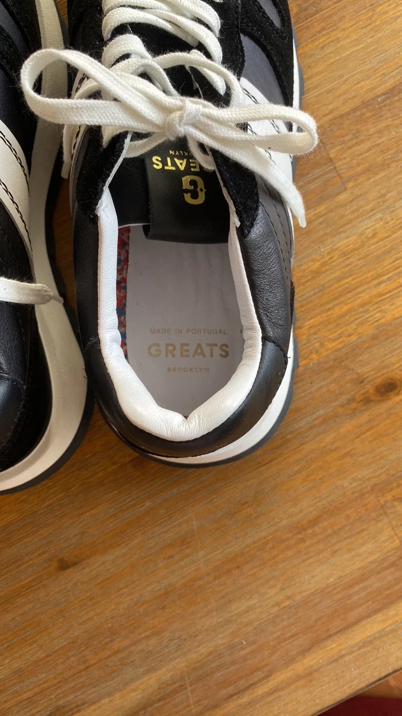 Greats Brooklyn Black/White Women Sneakers Sz 9 image indicator(3)