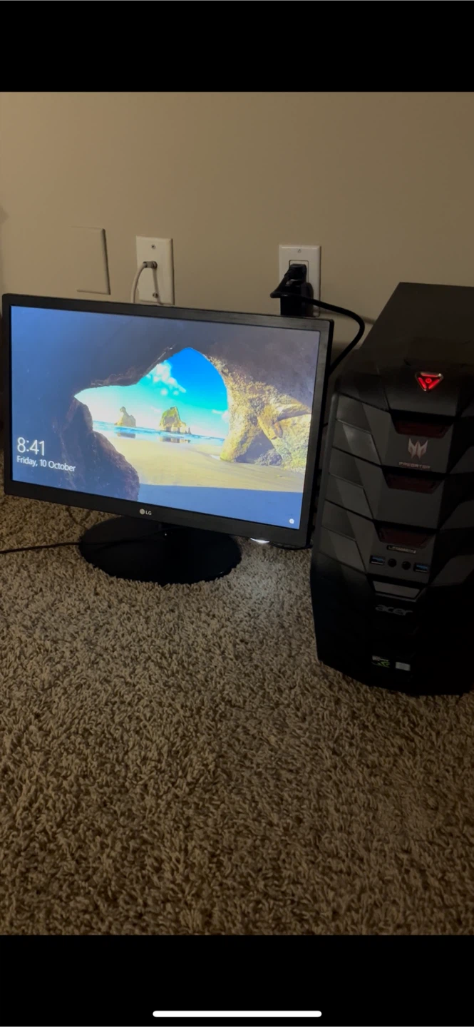 LG Monitor & Predator Gaming PC