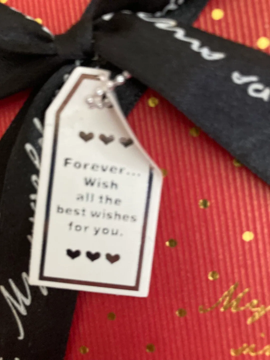 Red & Gold Decorative Gift Box image indicator(5)