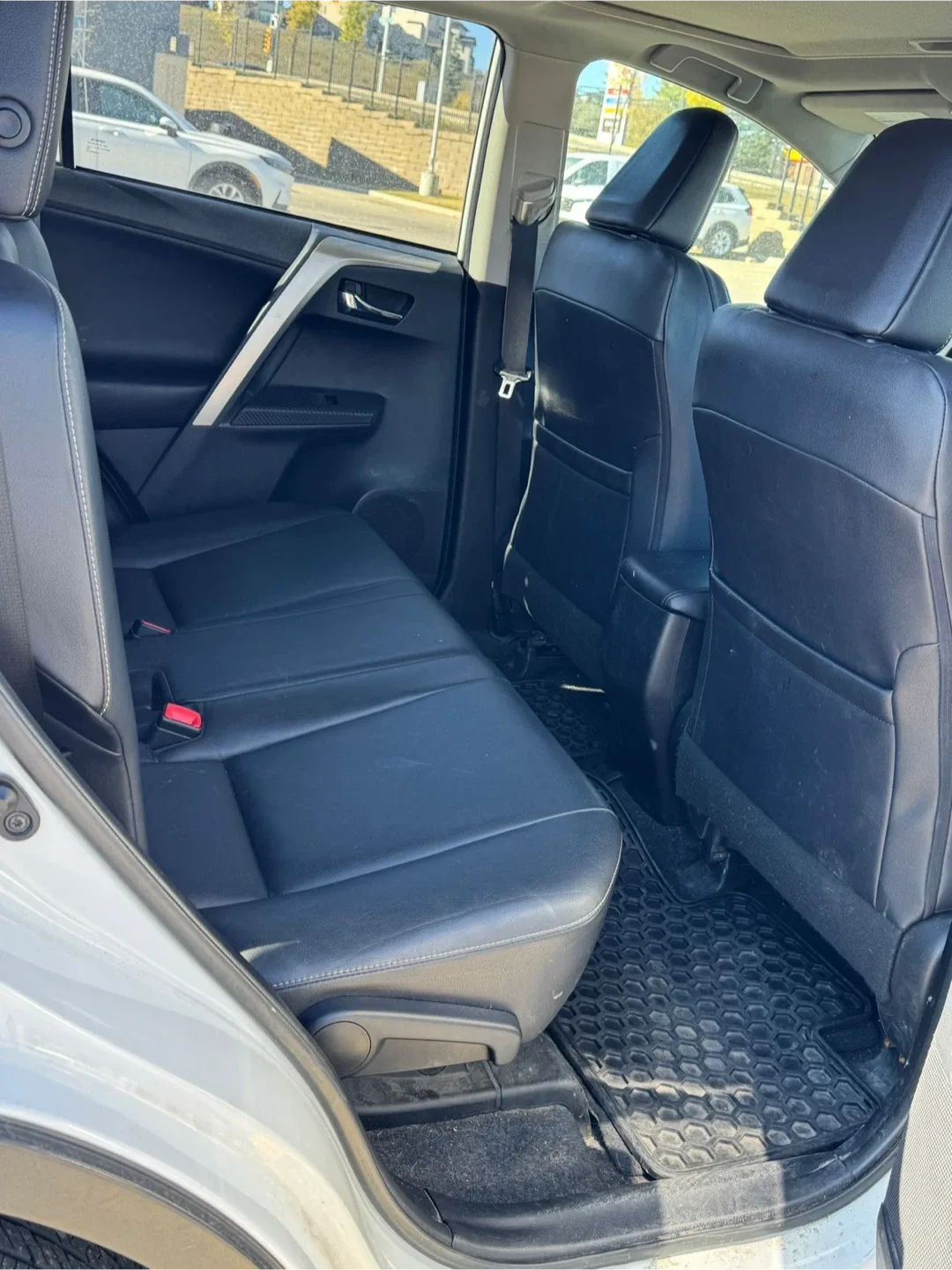 Toyota RAV4 - 244193 km image indicator(5)