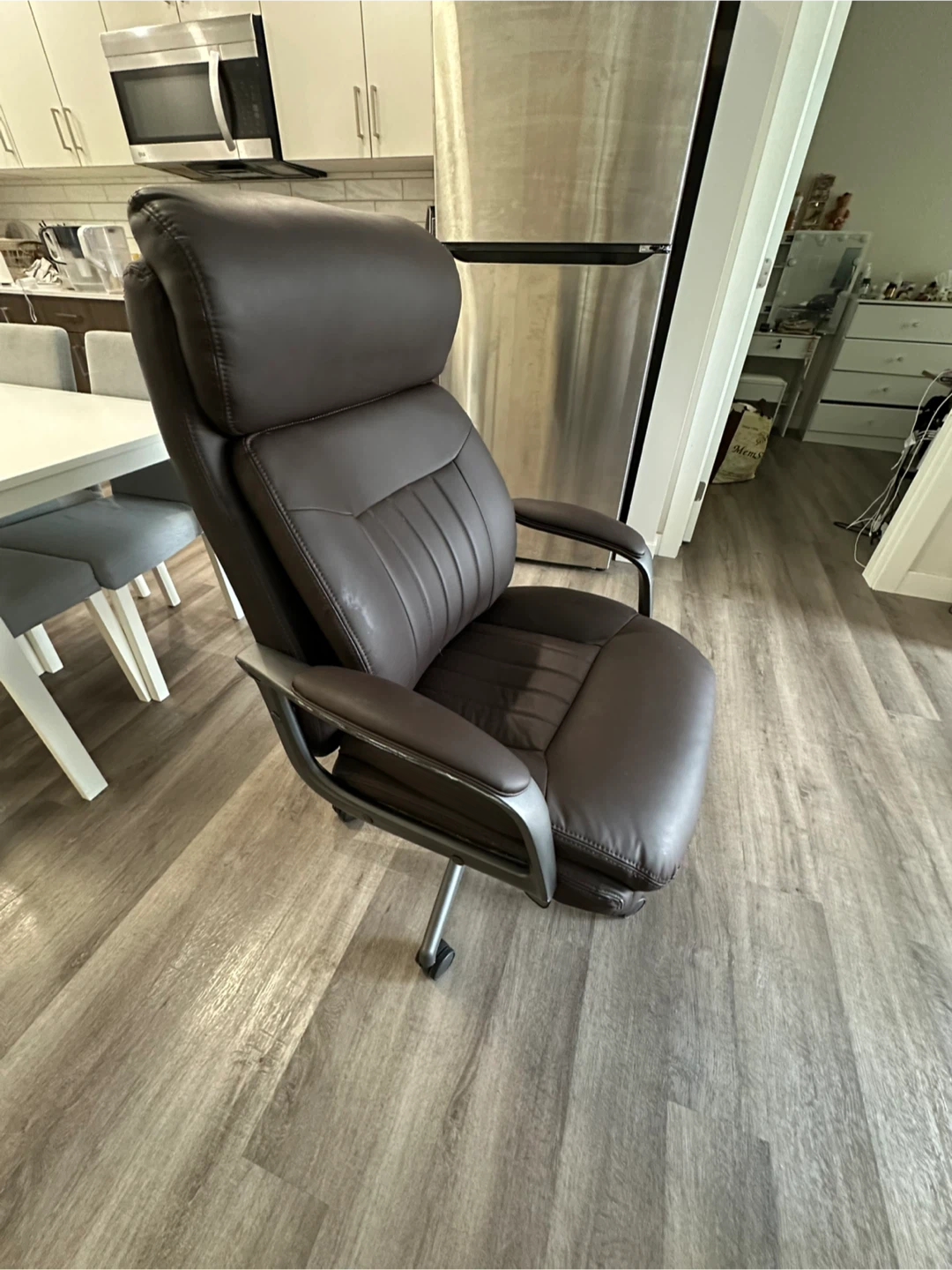 La-Z-Boy Calix Executive Office Chair