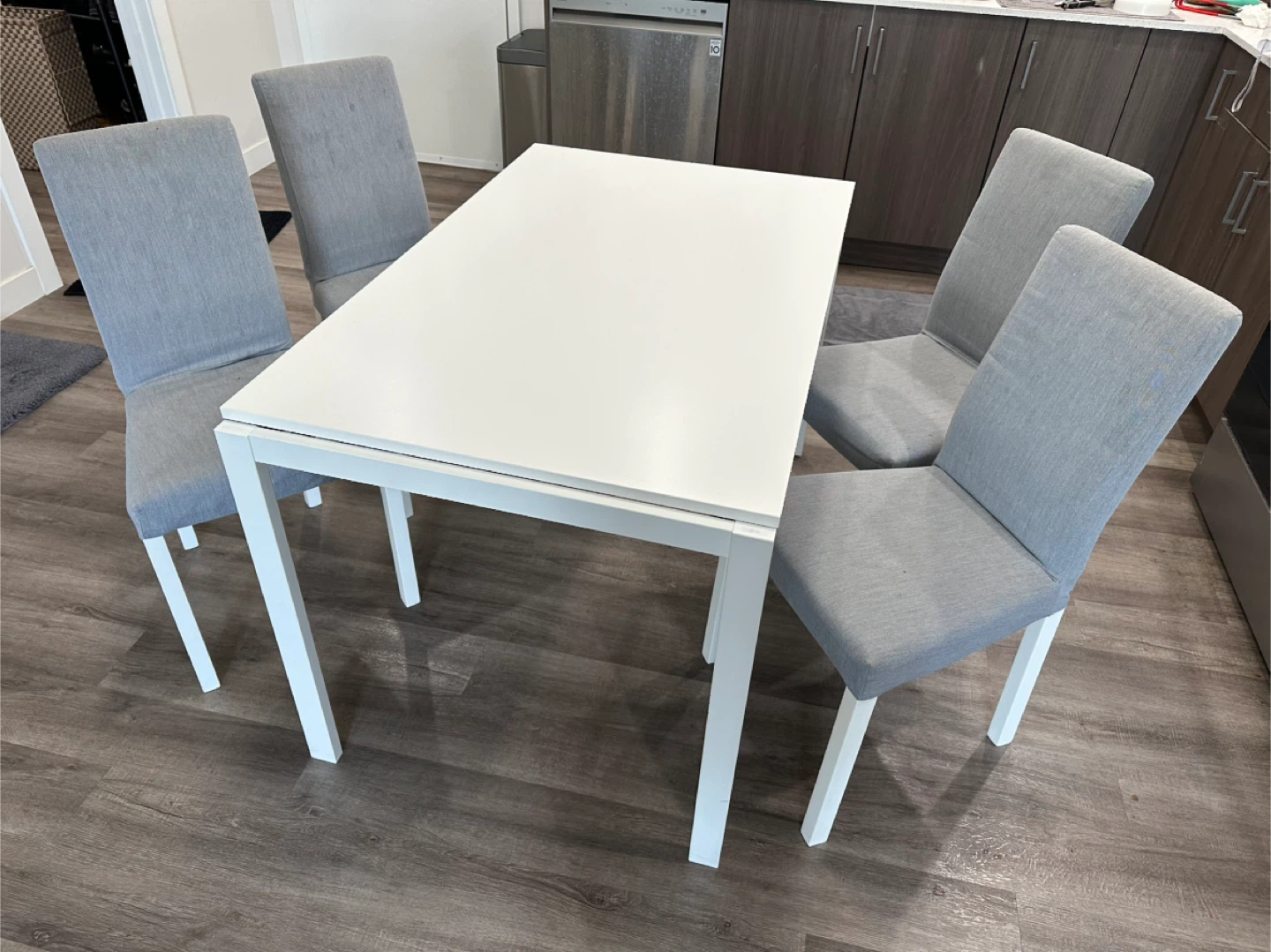 White Extendable Dining Table with 4 Chairs - photo 4