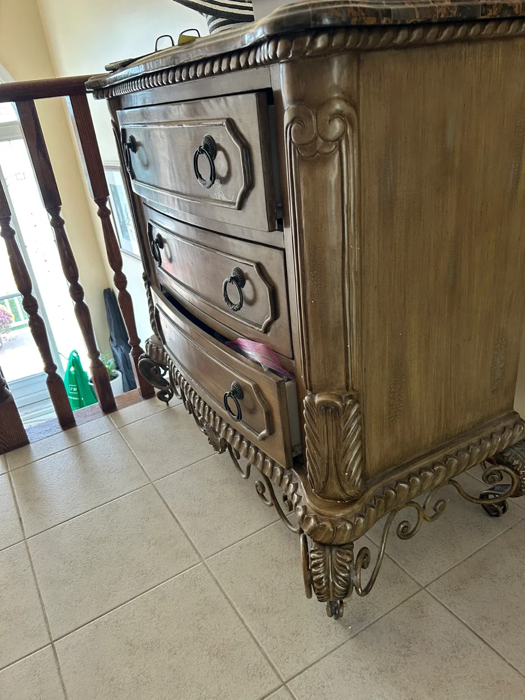 Antique Style 3-Drawer Dresser image indicator(4)