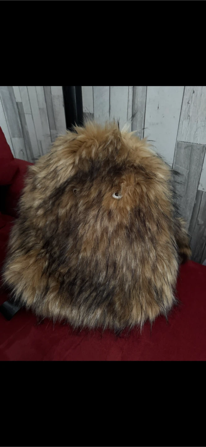 Fur  backpack with Tail - photo 3