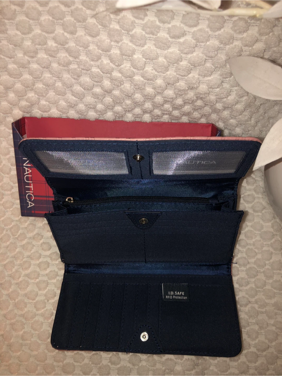 Nautica Pink Embossed Logo Wallet - photo 3