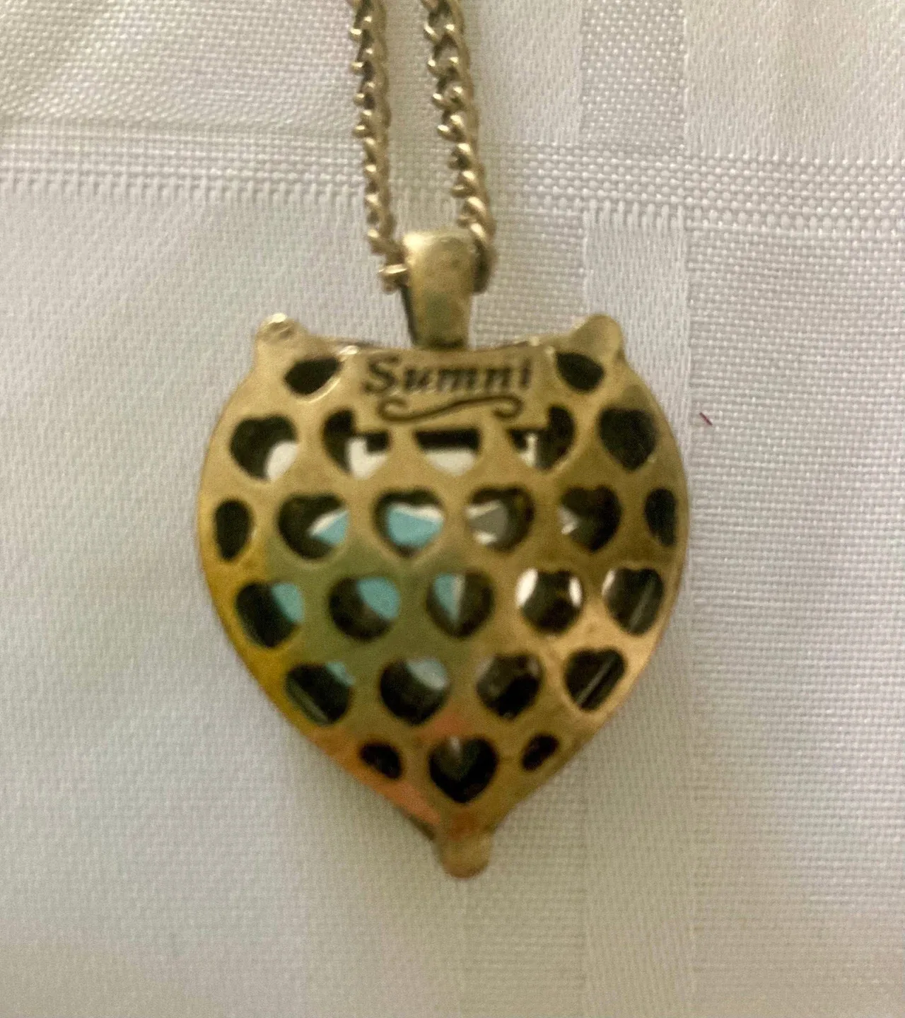 Heart necklace image indicator(2)