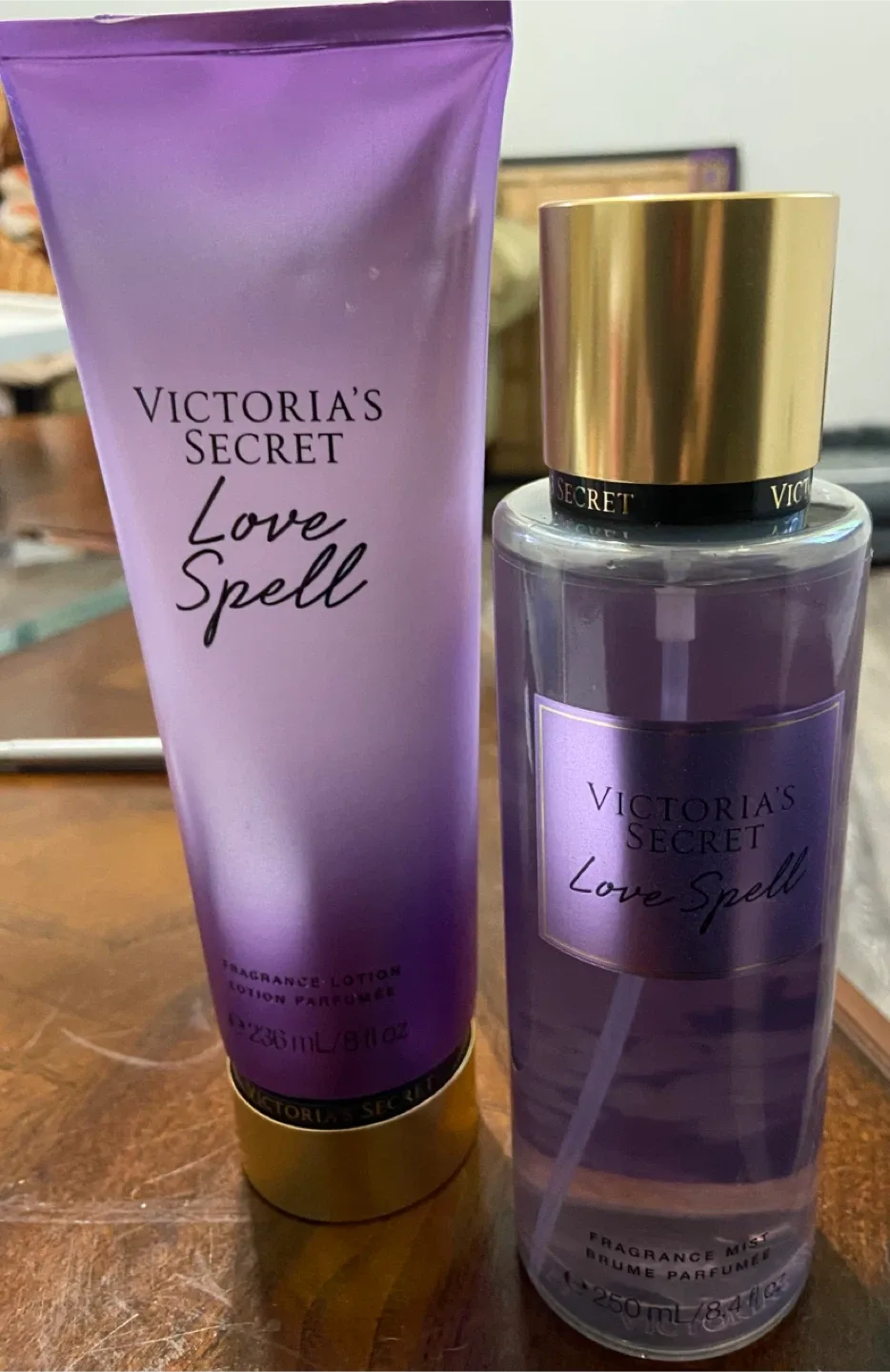 Victoria's Secret Love Spell Lotion & Fragrance Mist thumbnail
