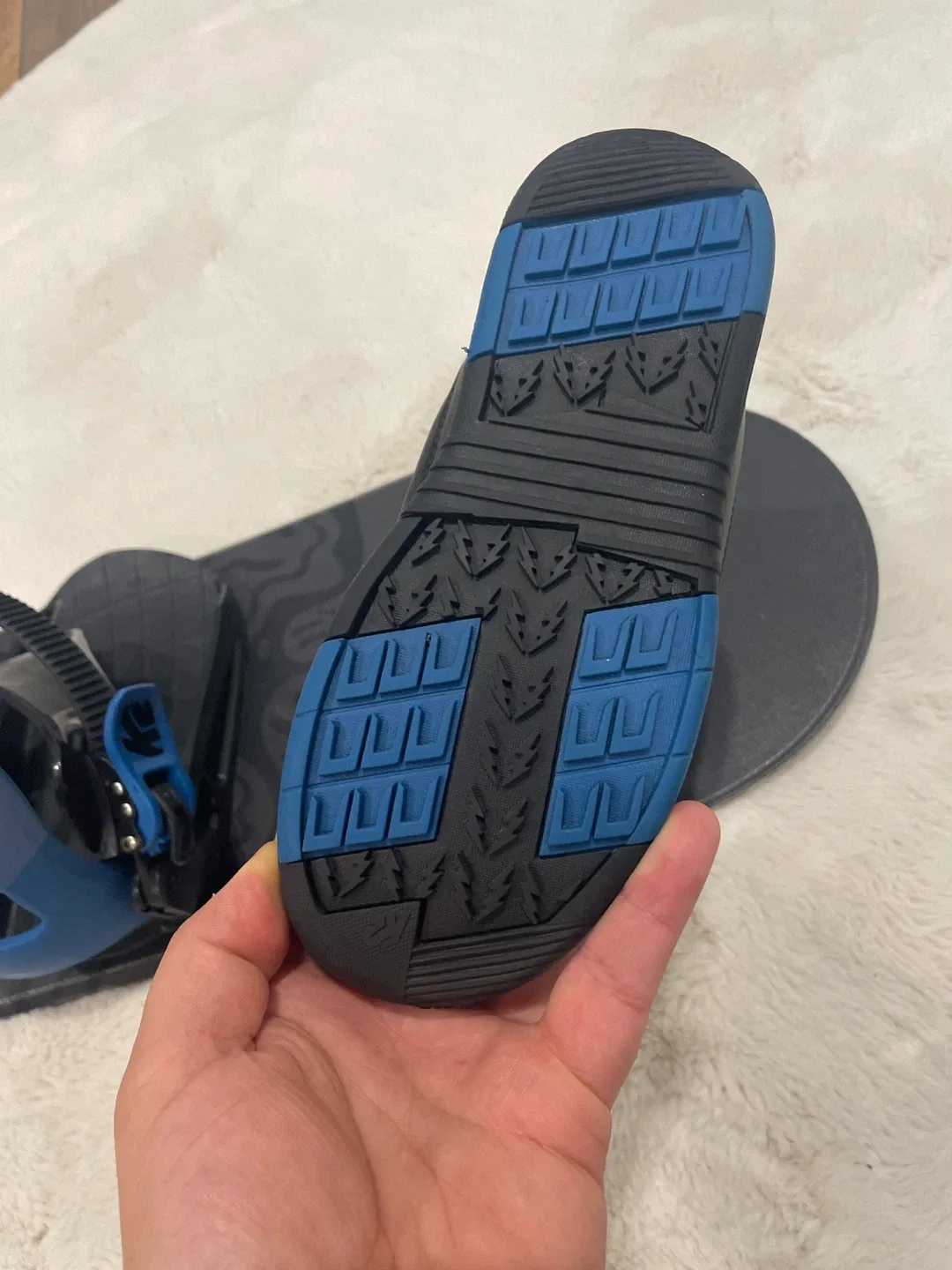 K2 Mini Turbo Snowboard Boots & Ultramaga 120 Snowboard image indicator(6)