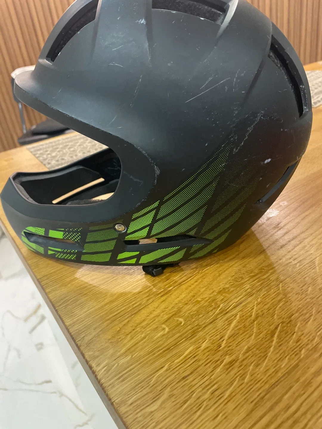 Bell Drop YTH Youth Helmet, 54-58 CM image indicator(2)