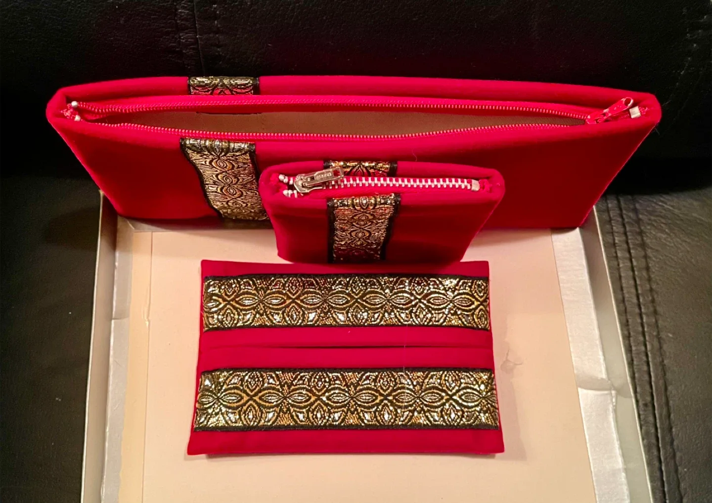 NEW Vintage Lady Jeanne Red Clutch Set with Box image indicator(3)