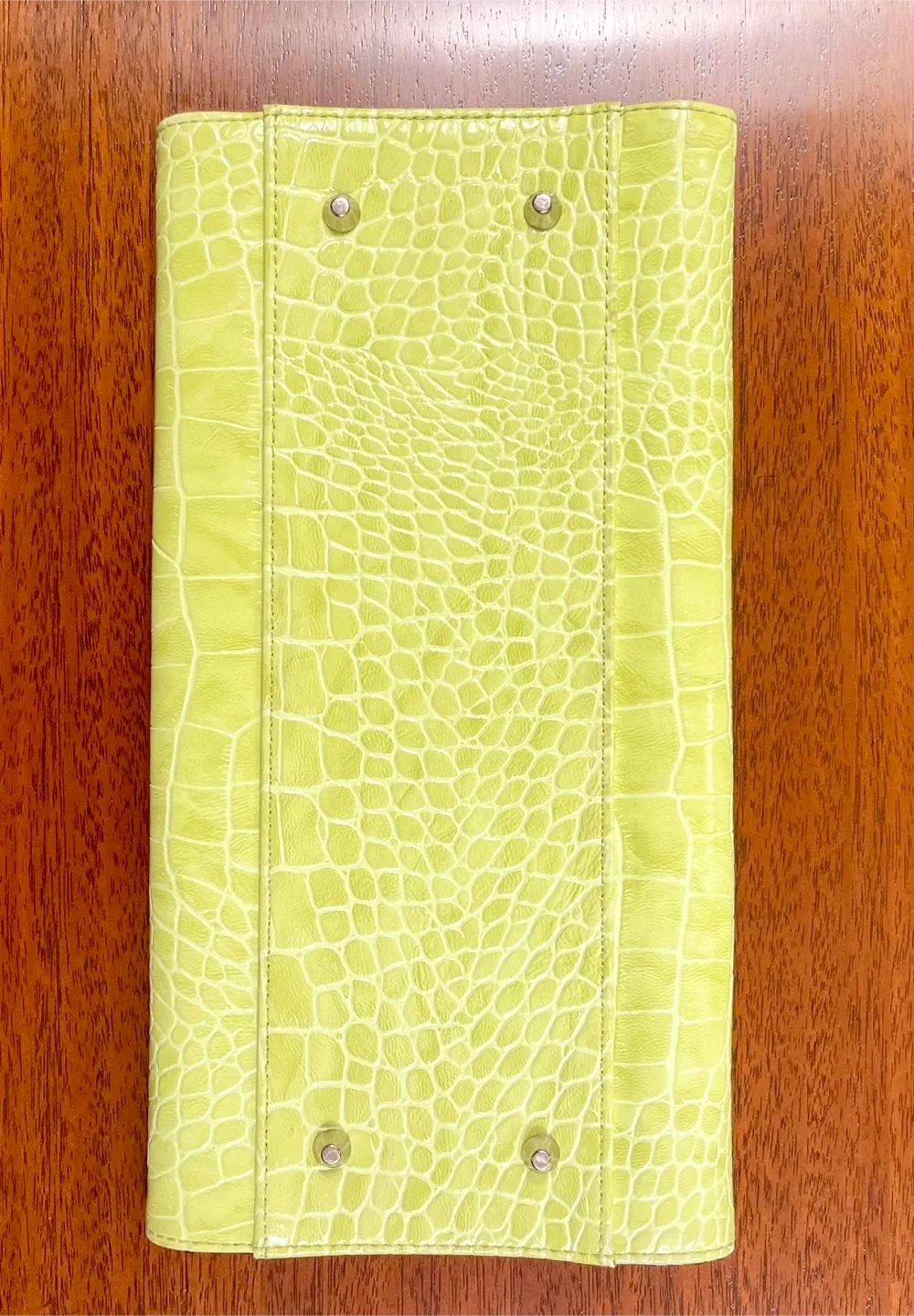 ONE HANDBAG = 5 DIFFERENT LOOKS!! image indicator(10)