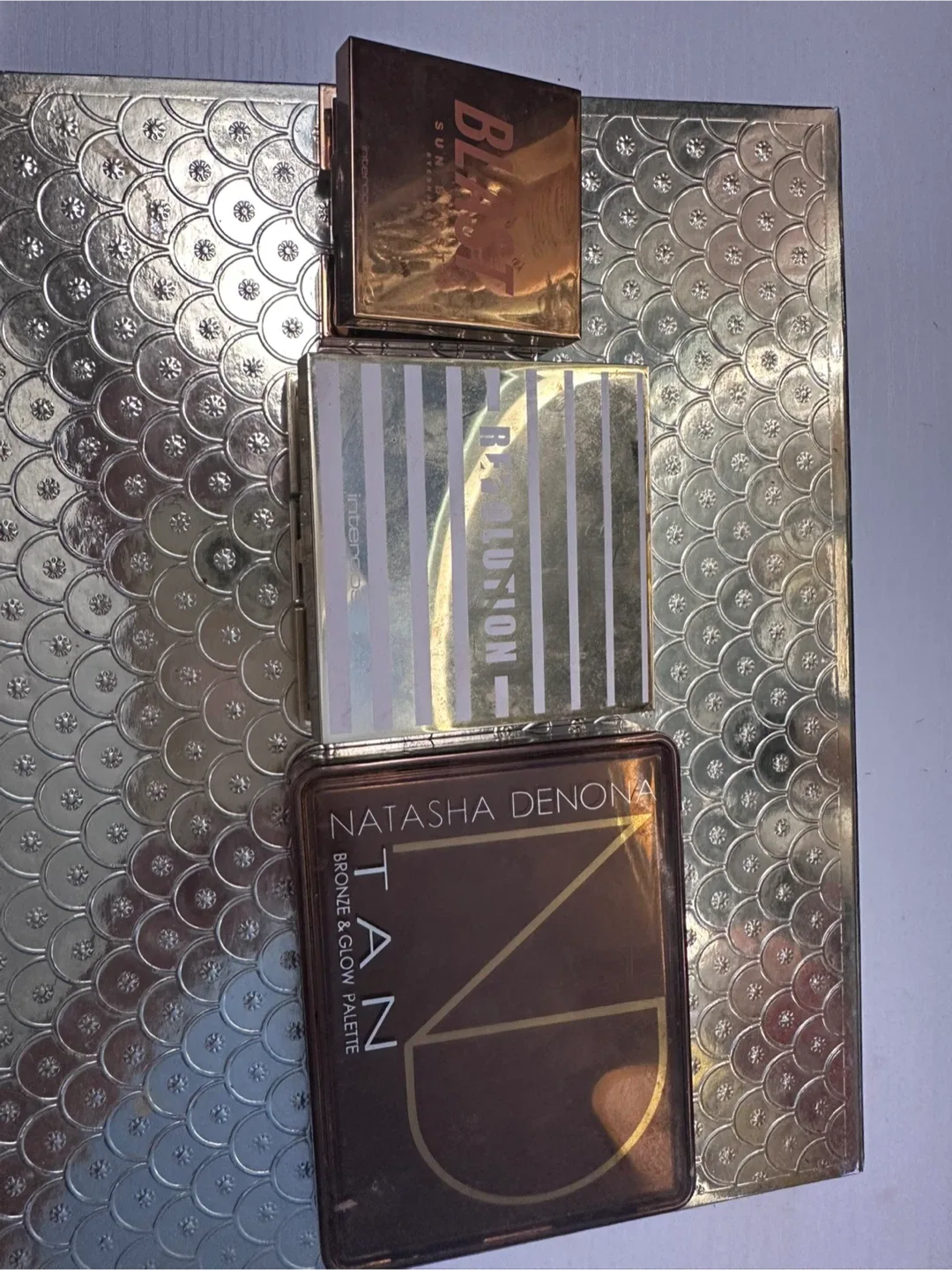 Natasha Denona, Revolution, Fenty Beauty Palettes image indicator(2)
