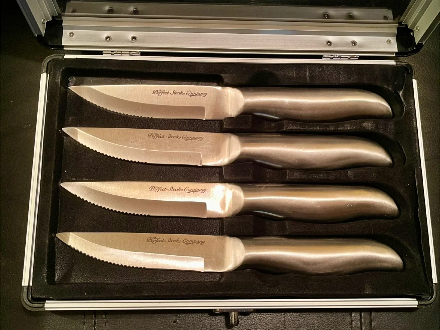 NEW Perfect Steak Company Knife Set with GrillPro Handbook image indicator(3)