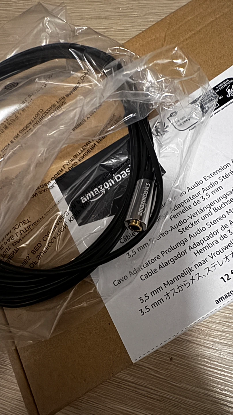 New AmazonBasics 3.5mm Audio Extension Cable - photo 2