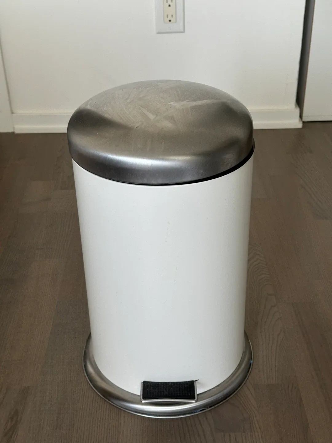 IKEA trash can (MJÖSA Pedal Bin - 3 Gallon) #Cleanout image indicator(3)