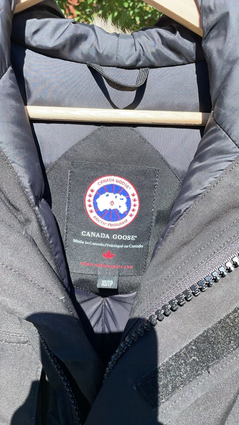 Canada Goose Expedition Parka - Size XS - photo 3