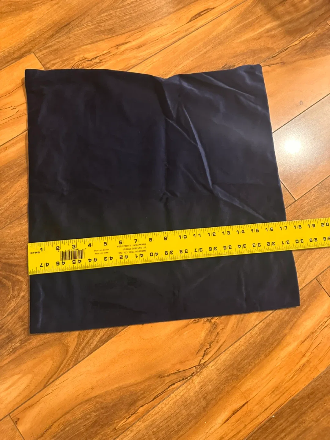 Velvet Pillow Covers - multiple Colors image indicator(2)