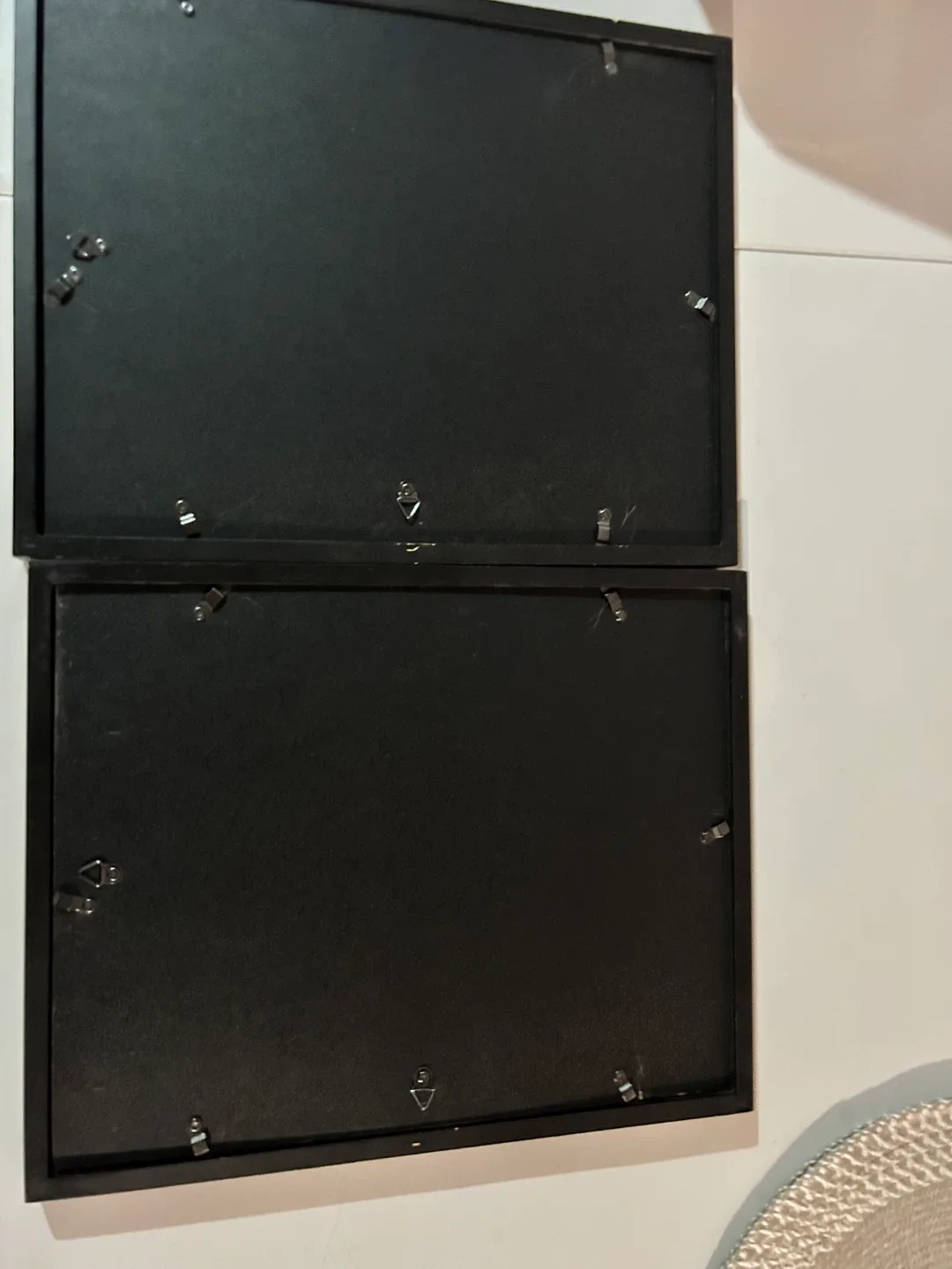 Black Picture Frames - 4 image indicator(2)